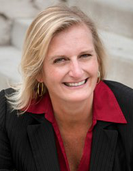 Nancy Oglesby headshot