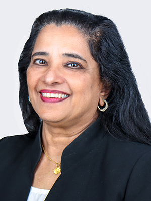 Sapna Raj headshot