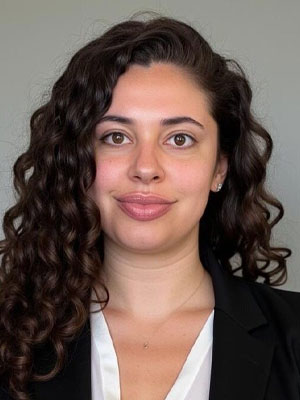 Rachel Mead headshot